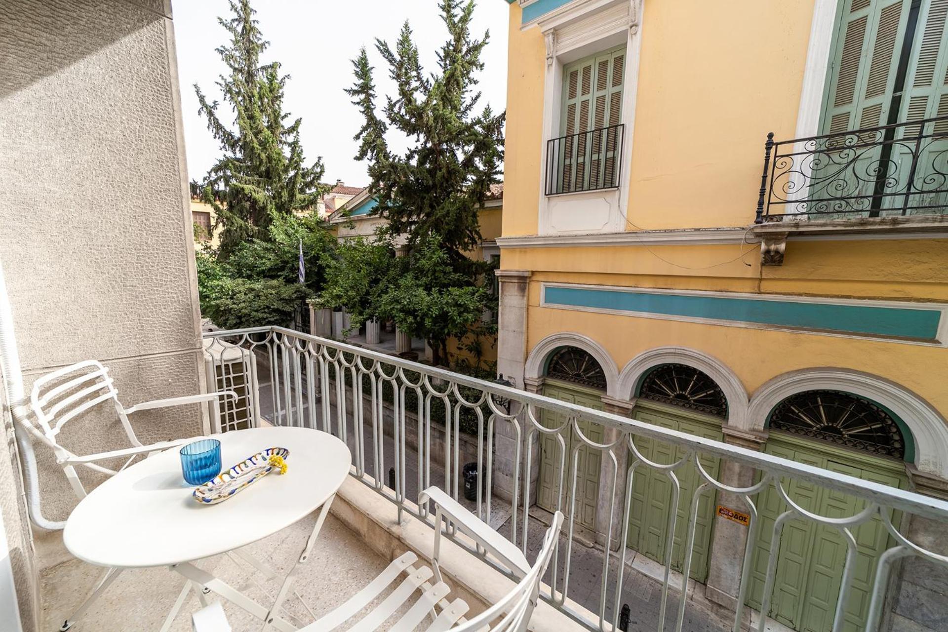 Elia Cosy Apartment In The Heart Of Athens Plaka Bagian luar foto