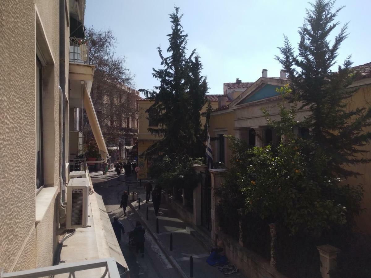 Elia Cosy Apartment In The Heart Of Athens Plaka Bagian luar foto